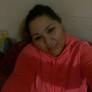 Meet your Posher, Iris